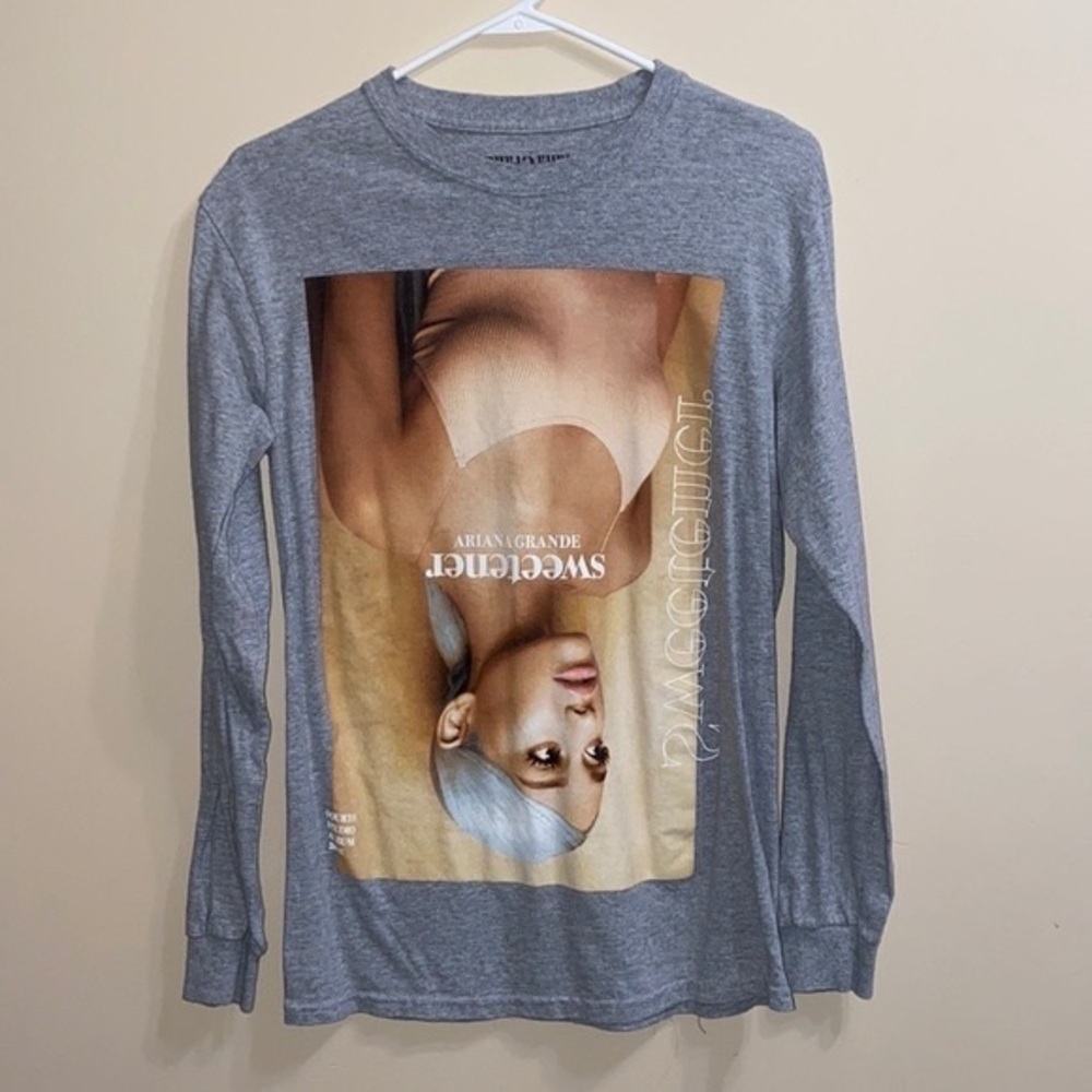 Gray Long Sleeve Graphic Tee